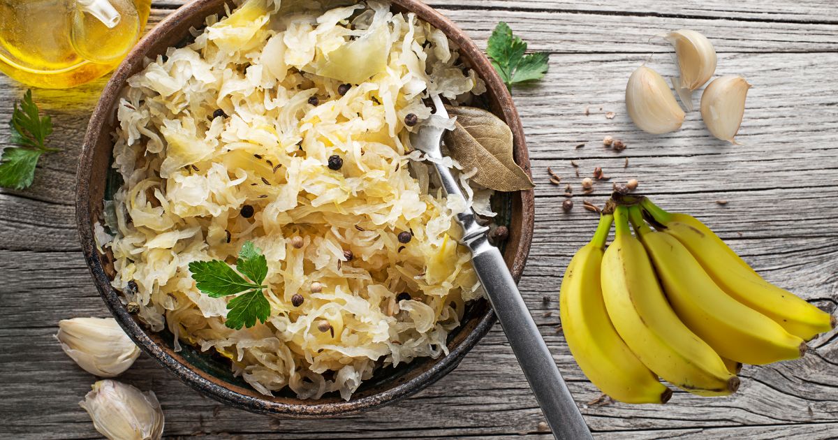 Image of Sauer Kraut, bananas, and garlic.